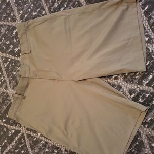 Men's nike golf shorts sz 38
